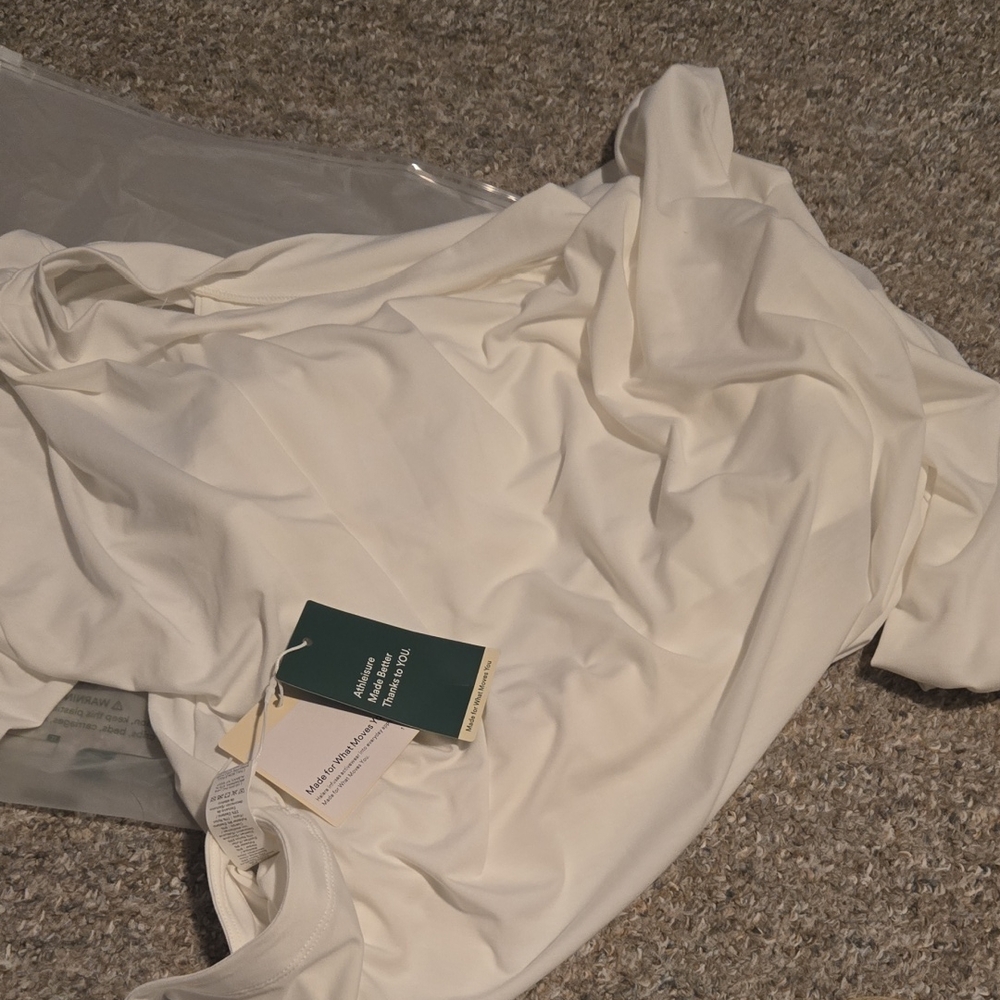 HALARA Long Sleeve Yoga Top in White